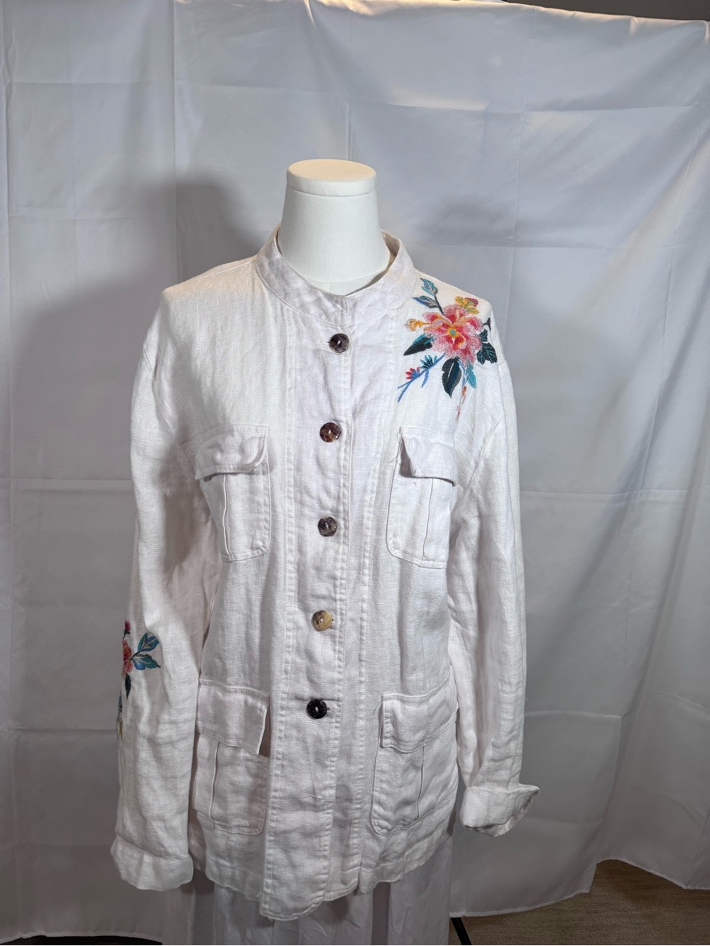 Designer - White Embroidered Linen Jacket - Women's Lightweight Coat